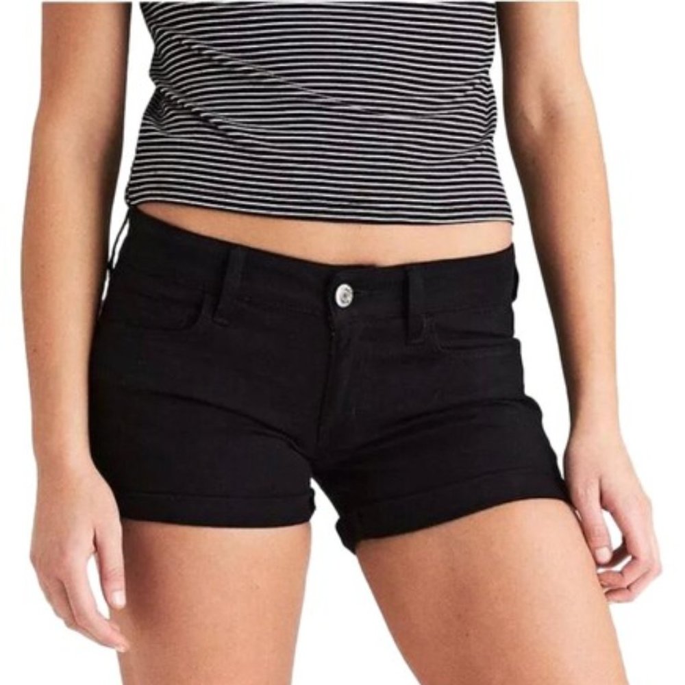 AMERICAN EAGLE BLACK SHORTS✌🏻